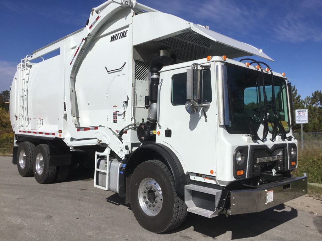 2023 MACK TERRAPRO TE64 / LABRIE WITTKE FRONT LOADER - Amtruck Limited